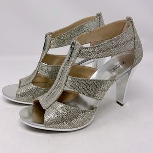 MICHAEL MICHAEL KORS BERKLEY T STRAP SILVER SPARKLE HEELS ZIP SIZE 9